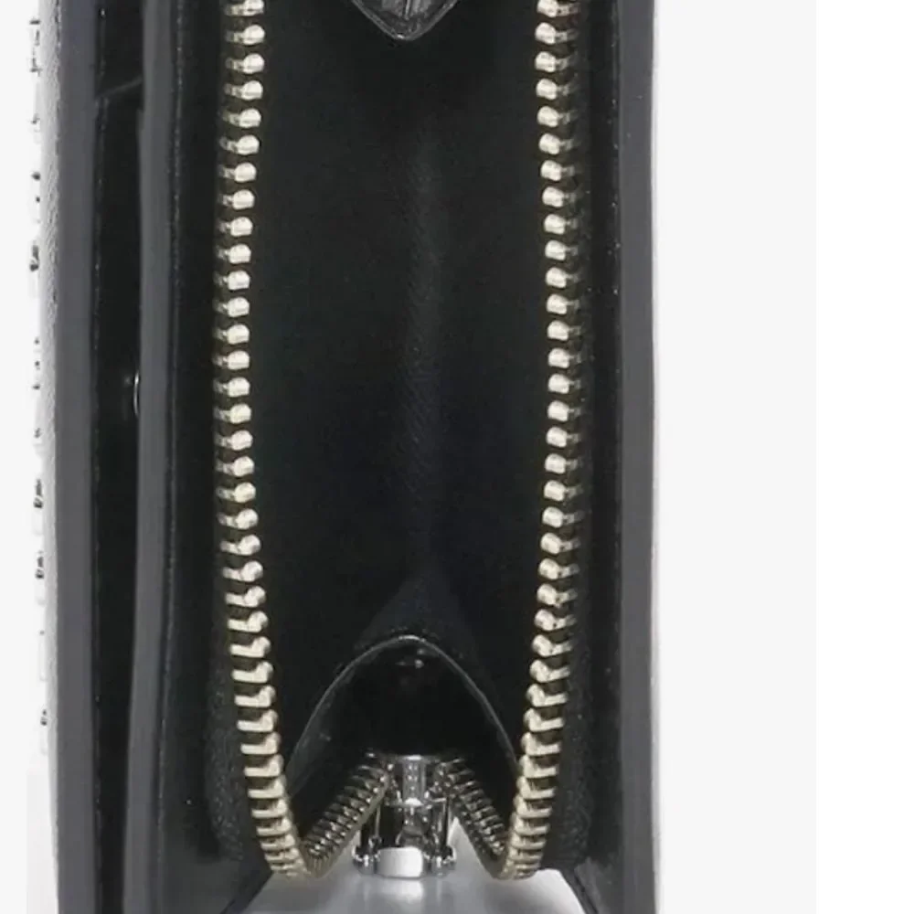 Marc Jacobs elegant wallet